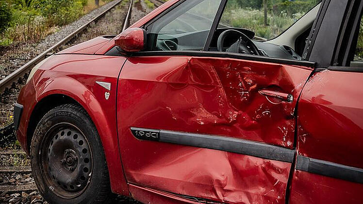 Unfall an Bamberger Bahnübergang simuliert - Feuerwehr probt Ernstfall