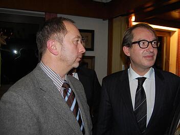 Günter Benning (links), hier mit CSU-Generalsekretär Alexander DobrindtFotos: Oliver Schmidt