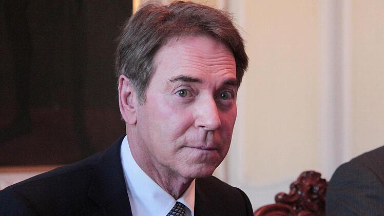 Michael Stoschek, Vorsitzender der Gesellschafterversammlung von Brose Fahrzeugteile und Enkel von Max Brose, bei einer Pressekonferenz am vergangenen Freitag.  Foto: Simone Bastian