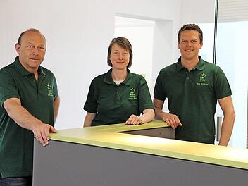 Die drei Ärzte Dr. Stefan Gedecke, Frauke Runge und Dr. David Rossbroich sind die drei Teilhaber der "Tierärzte Wonsees GmbH".