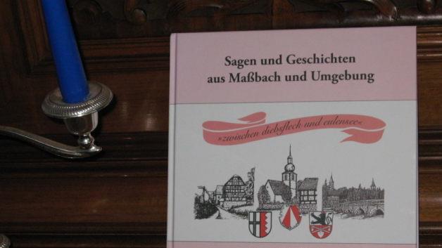 Das Buch "Sagen und Geschichten aus Ma&szlig;bach und Umgebung" ist ein St&uuml;ck Heimatgeschichte. Foto: Dieter Villhauer