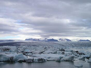 Alarm am Nordpol: Forscher messen die niedrigsten Werte der Eisflächengröße. Das Klima in der Arktis unterzieht sich einem extremen Wandel.  Symbolbild: pixabay.com/ Simon