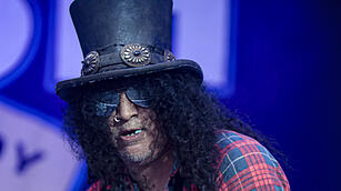 Slash feat. Myles Kennedy and The Conspirators bringen ihre Fans bei Rock im Park 2019 zum Durchdrehen