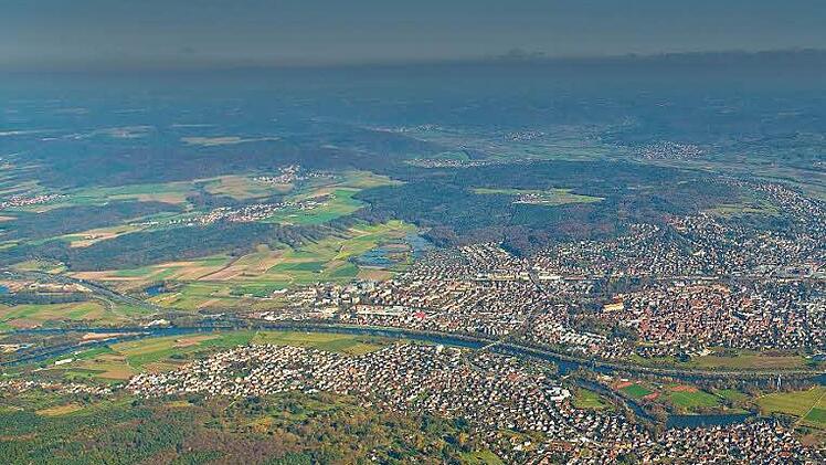 Forchheim von Westen aus. Luftbild: Gerhard Launer