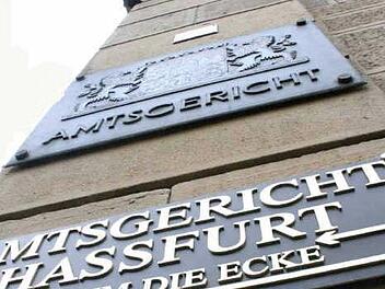 Im Amtsgericht Haßfurt musste sich ein Finanzmakler wegen Betrugs und Urkundenfälschung verantworten. Foto: Archiv