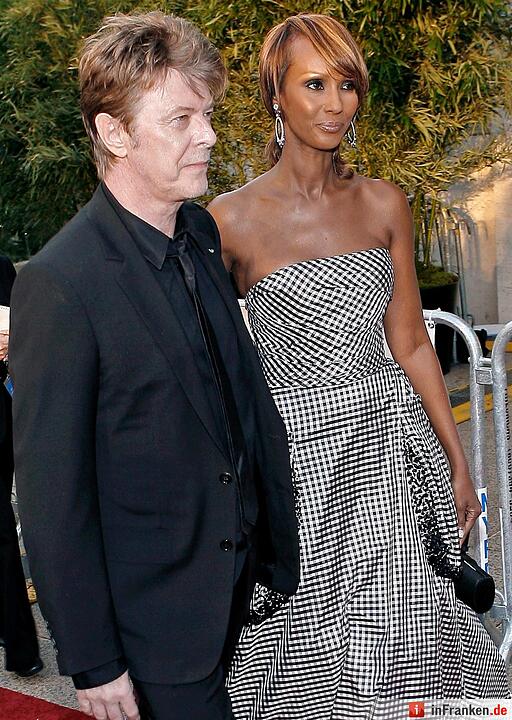 David Bowie mit seiner Frau in New York City, 2006.  Foto: epa/PETER FOLEY