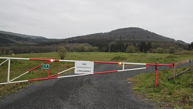 Wohin sonst kein Weg f&uuml;hrt, ist an den Wandertagen auf dem Truppen&uuml;bungsplatz f&uuml;r die Bev&ouml;lkerung zug&auml;nglich. Foto: Archiv/Ulrike M&uuml;ller