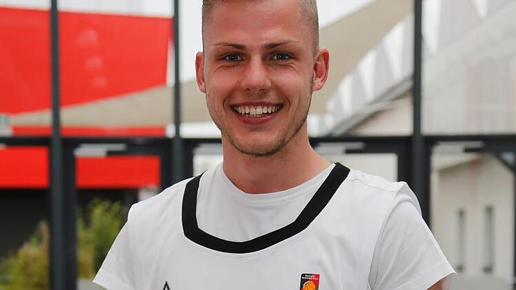 Die Zeitungen der Mediengruppe Oberfranken verlosen zwei handsignierte Trikots der deutschen Basketball-Nationalmannschaft. Die Teilnahmebedingungen finden Sie am Textende. Matthias Hoch