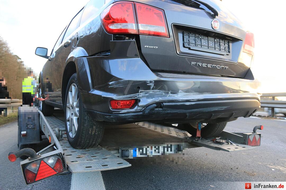 Unfall auf A73 - 20.000 Euro Schaden