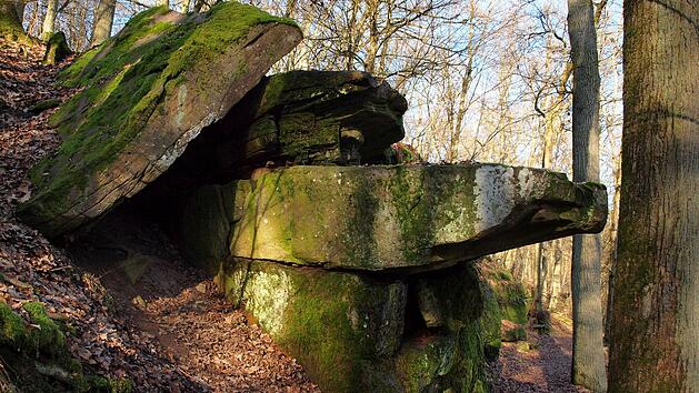 Beliebtes Ausflugsziel "Wichtelh&ouml;hlen" in Bad Kissingen gesperrt - "Gefahr "