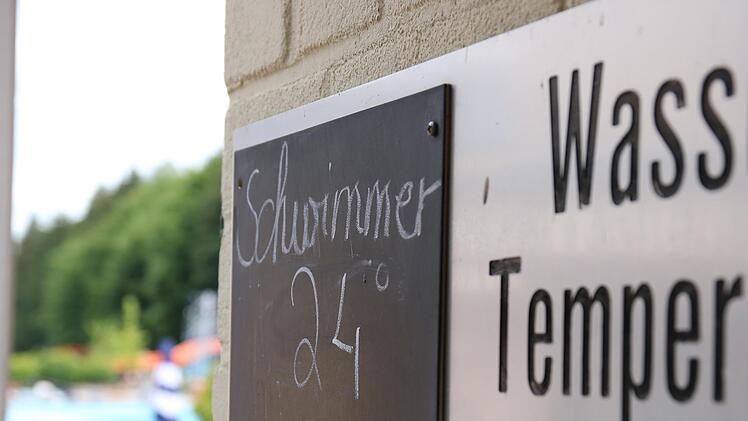 Die Wassertemperatur im Schwimmerbecken des  Freibads betrug am Mittwoch noch 24 Grad.