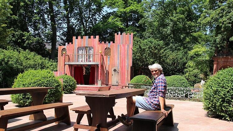 Schauspielchef Matthias Straub inszeniert vor der Kulisse zu "Shakespeare in Love". Carolin Herrmann