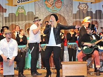 Anfang Februar steigen die Steinberger Büttenabend - hier ein Bild aus dem Vorjahr. Archiv/Heike Schülein