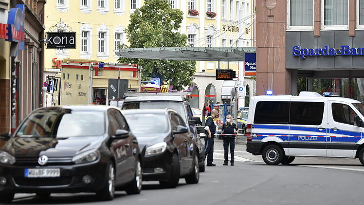Polizei bestätigt Messerangriff auf Barbarossaplatz