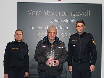Seniorin war schon auf dem Weg zur Geldübergabe: Taxifahrer verhindert dreisten Betrug in letzter Sekunde