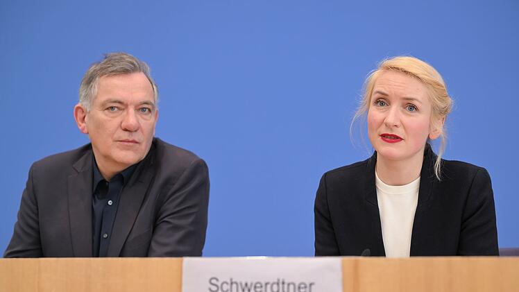 Jan van Aken und Ines Schwerdtner