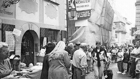 In den ersten Jahren waren die Schönheitswettbewerbe der Mischlingshunde Höhepunkte der Judenstraßenfeste. Fotos: privat