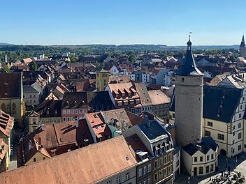 Stadt Kitzingen kündigt Bürgerversammlung für Etwashausen an