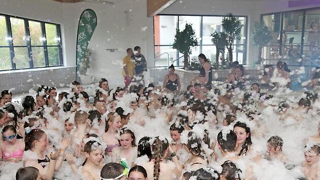 Die sogenannte "Hexennacht" f&uuml;r Kinder und Jugendliche geh&ouml;rt zu den regelm&auml;&szlig;igen Highlights in der Hirschaider Frankenlagune.  Foto: Rudolf Mader (Archiv)
