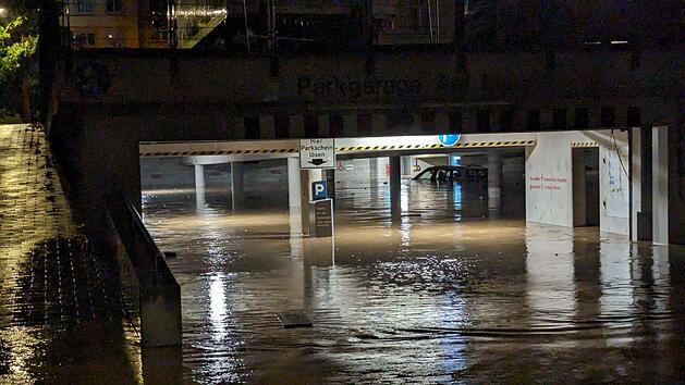 Kitzingen: Nach massiven Überschwemmungen - Parkgarage am Main wieder geöffnet
