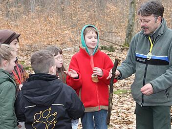 Harald Spiegel begleitet als Förster und zertifizierter Waldpädagoge das Forschungsprojekt zur Nachhaltigkeit der Waldpädagogik. Foto: sw