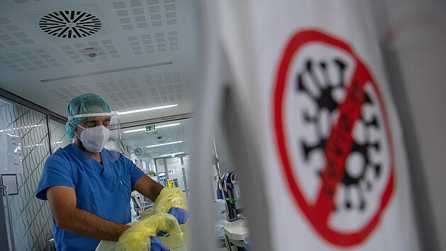 Pfleger, Krankenhaus, Corona, Klinikpersonal