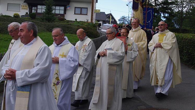 Impressionen von der Kirchenparade. Foto: Heike Schülein