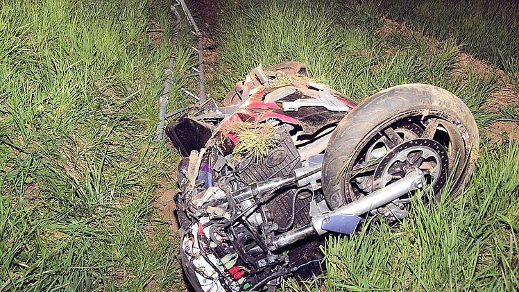 Motorradunfall bei Scheßlitz am 24. April 2015 Foto: Ferdinand Merzbach