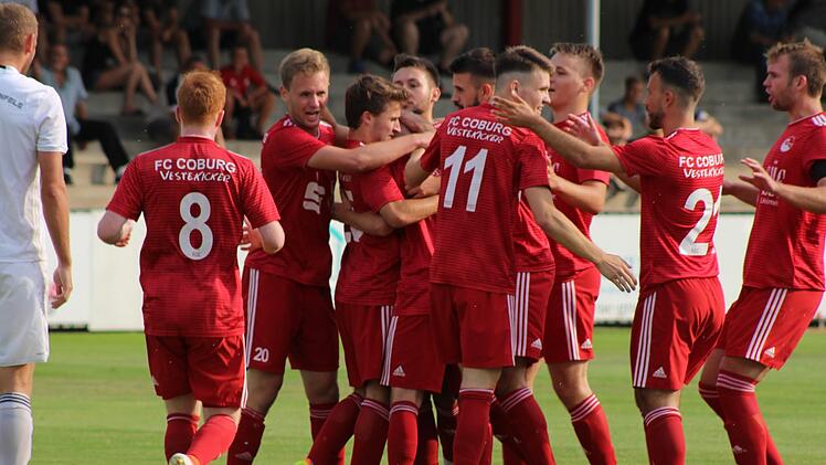 Der Derbysieg der Coburger gegen Lichtenfels in dieser Saison wird im kommenden Band verzeichnet sein, Zuschauerzahl: 280. Foto: Hartmut Guhling