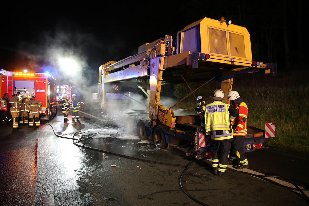 Lkw-Brand auf der A9 in Oberfranken
