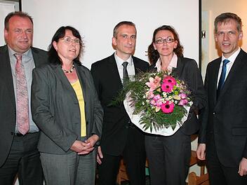 Mit Walter Nussel, Ute Salzner und Alexander Schulz (von links) hat die CSU im Kreis und in der Stadt Höchstadt Weichen gestellt. Mit im Bild Heike Schulz und Michael Schwägerl. Foto: Evi Seeger
