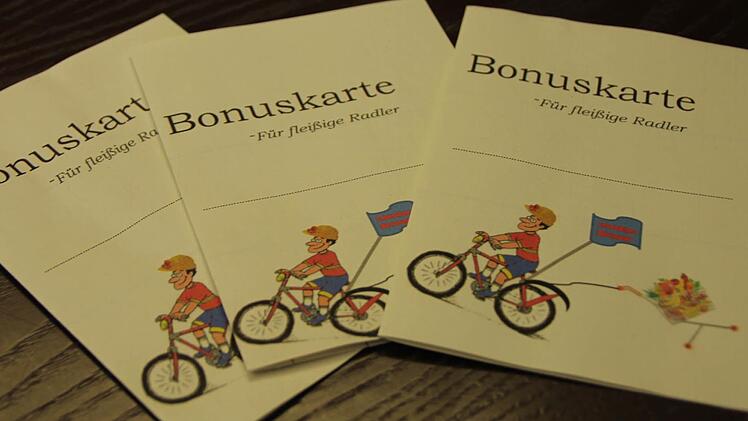 So sehen die neuen Bonuskarten für fleißige Radfahrer aus.