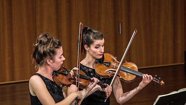 Wie das Aris Quartett das Publikum im Coburger Kongresshaus mit  Werken von Beethoven und Bartók nachhaltig beeindruckte.