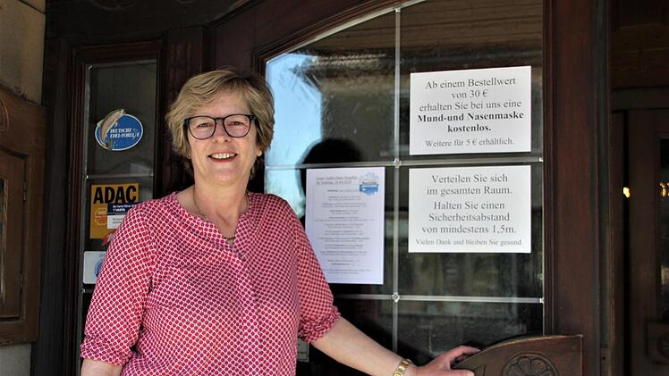 Auch Kerstin Bär vom Hotel Wasserschloss in Mitwitz hofft, dass bald wider Gäste kommen dürfen.