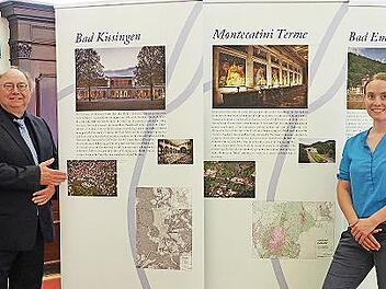 Kulturreferent Peter Weidisch, Projektleiter des Unesco-Welterbes f&uuml;r Bad Kissingen, und Welterbe-Managerin Anna Maria Boll laden zur Besichtigung der Wander-Ausstellung "Great Spas Towns of Europe. Elf bedeutende Kurst&auml;dte" ein.