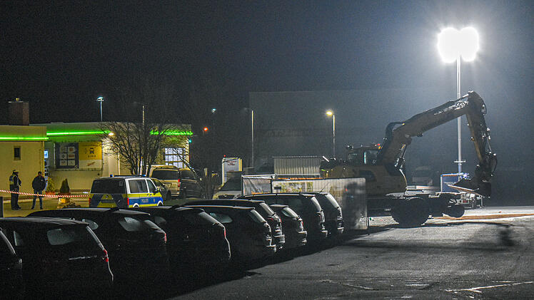 Main-Tauber-Kreis: Baggerfahrt außer Kontrolle - Polizei erschießt Fahrer