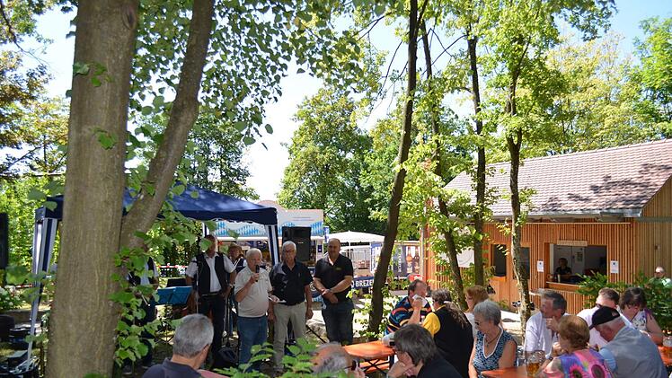 Der Frühschoppen war gut besucht. Foto: Larissa Händel