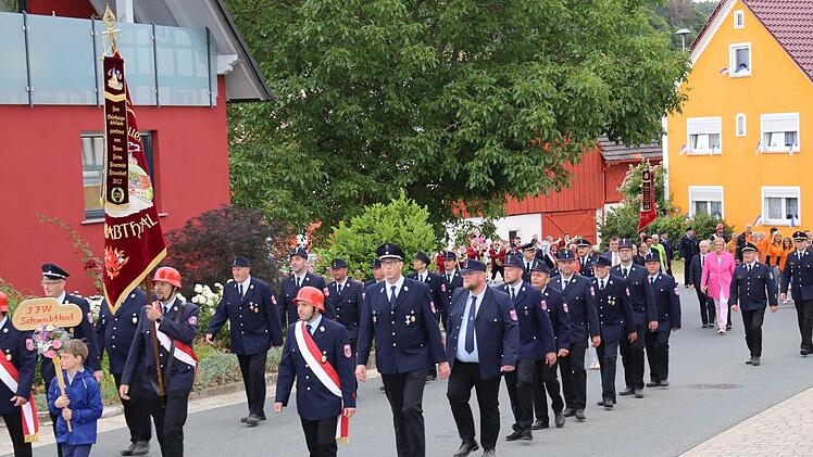 Der Patenverein von der Feuerwehr Schwabthal