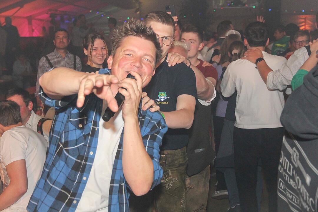 Party mit den DORFROCKERN Party mit den DORFROCKERN