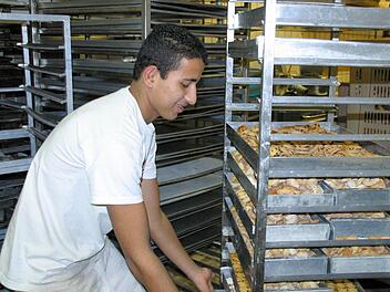 Einen Ausbildungsplatz als Bäcker hat Ahmed El-Masri bereits gefunden. Nun wünscht sich der 15-jährige Flüchtling aus Ägypten eine deutsche Familie, die bereit ist ihn während seiner Ausbildung in Seßlach aufzunehmen. Foto: Bettina Knauth