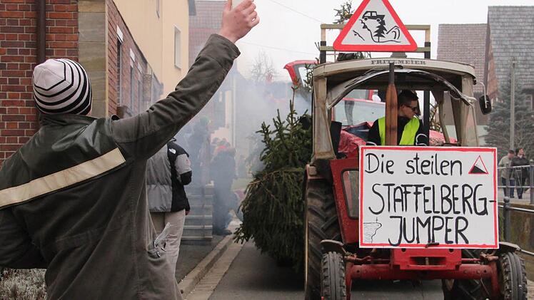 Thema Nummer 1: Der Staffelberg-Sturz der Frau im roten Auto. Foto: Miriam Hegner