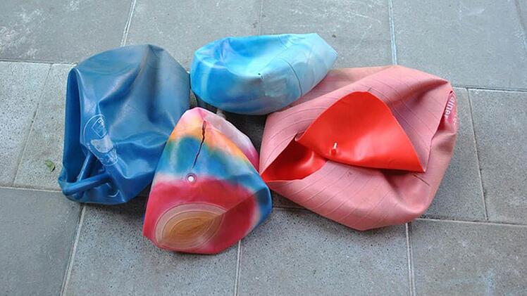 Diesmal zerstachen Vandalen mehrere Hüpfbälle. Foto: Klaus Rößner