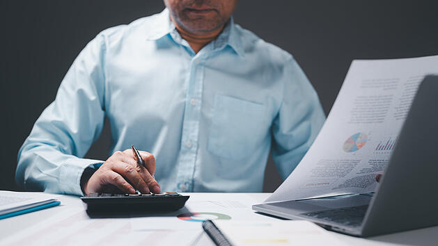 Business, Finanzamt, Daten sammeln