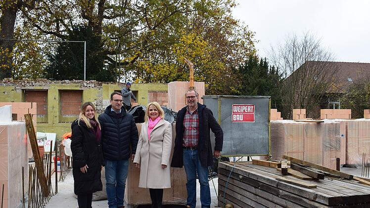 Landkreis Kitzingen: Baufortschritt des neuen Verwaltungsgebäudes am Landratsamt