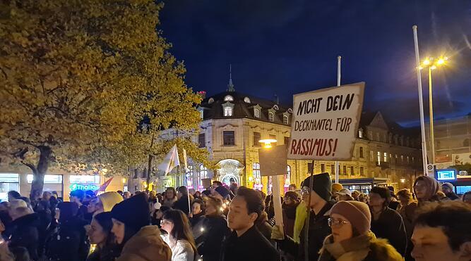 Stadtbild-Aussage von Merz: Das war bei Demo in Erlangen los