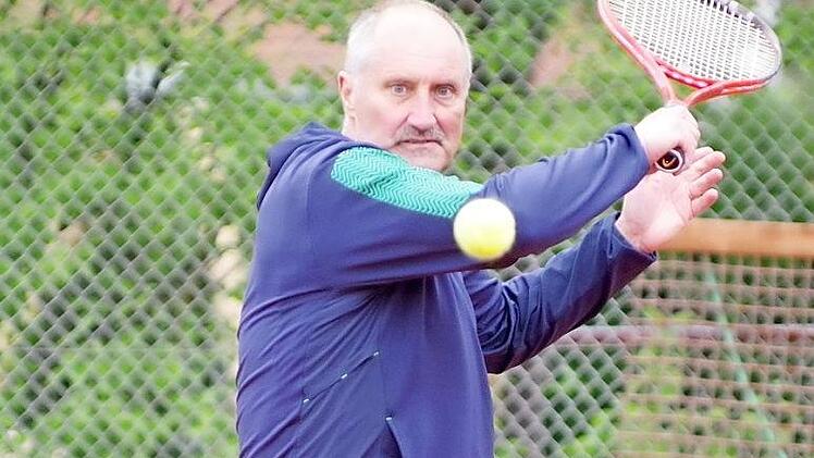 Beim 7:2 gegen den ASV Nemmersdorf blieb Bernhard Engelhardt vom TC Marktrodach ohne Satzverlust.  Foto: Hans Franz
