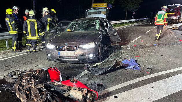 Motorradunfall auf der Bundesstra&szlig;e 13