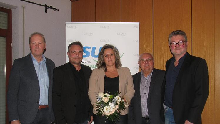 CSU-Bundeswahlkreisgeschäftsführer Detlef Heim, Thorsten Hollatz-Schneider, Bürgermeister-Kandidatin Christine Neeb-Wittmann, Siegfried Erhard und Bernhard Büttner. Foto: Hilmar Ruppert