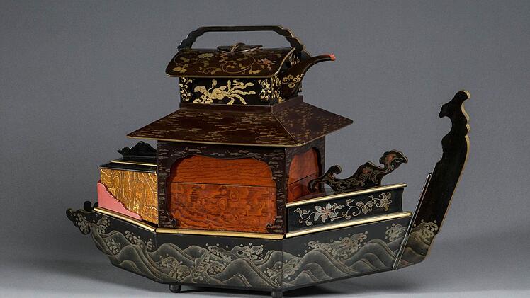 Speiseset, in Schiffform zusammensteckbar