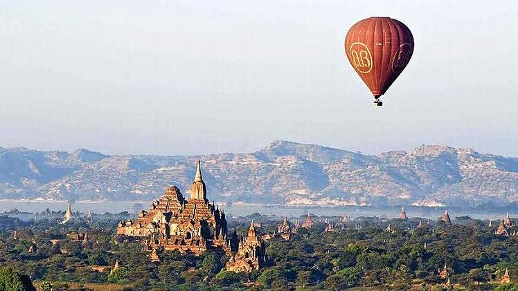 Unzählige Pagoden und Buddhas lassen Myanmar in einer mystischen Schönheit erstrahlen. Das Land befindet sich im Wandel, gesellschaftlich wie wirtschaftlich. An dieser Entwicklung wollen Firmen wie IBC Solar teilhaben.  Foto: Klaus Fleischmann/Archiv